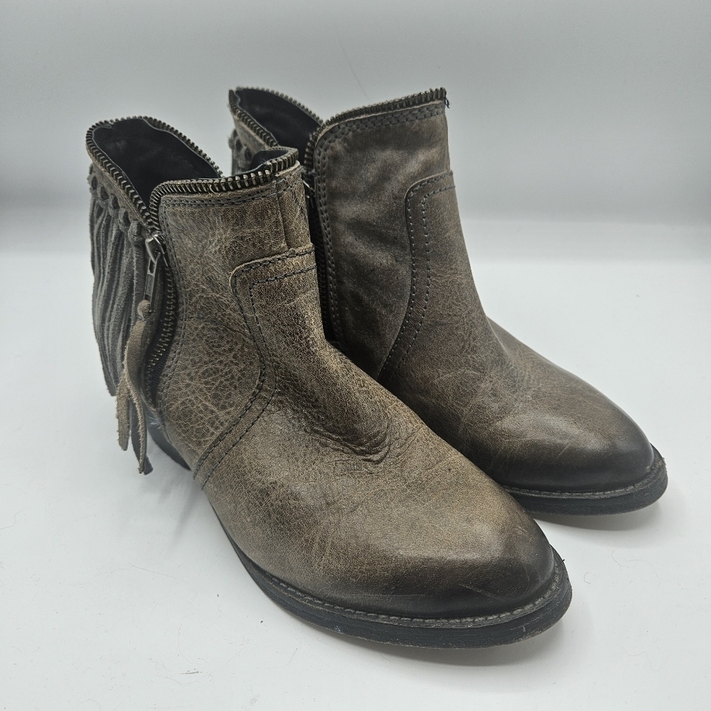 Circle G Cowgirl P5123 booties size 6 1/2